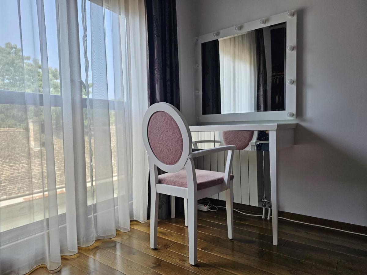 Bright Side Apartment Novi Sad Esterno foto