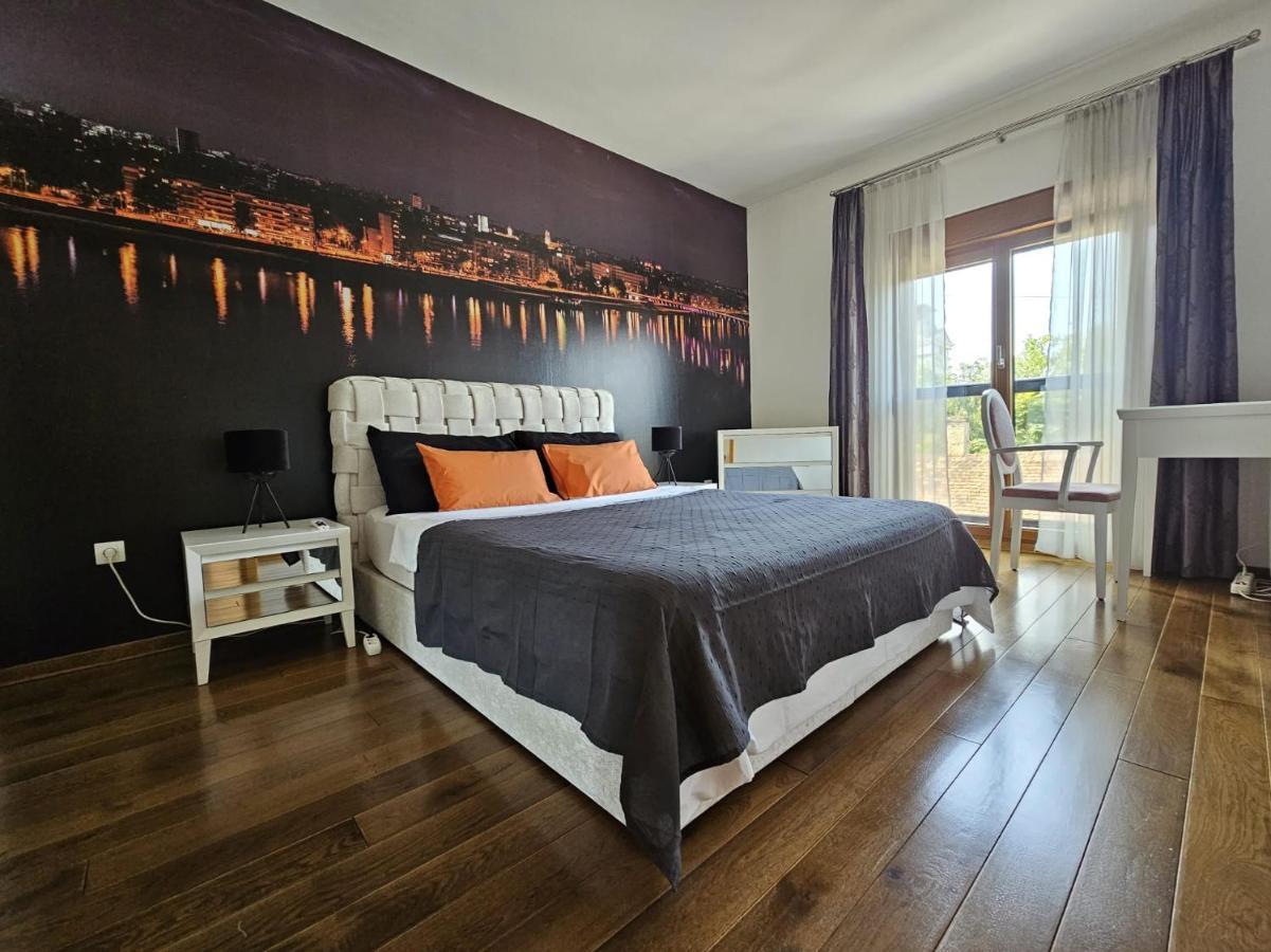 Bright Side Apartment Novi Sad Esterno foto